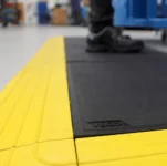 Yellow edging mat2