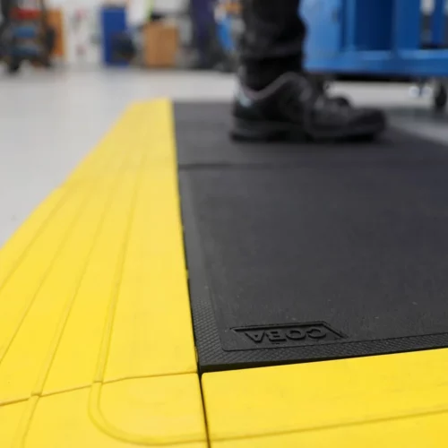 Anti-fatigue mat yellow edging - Image 2